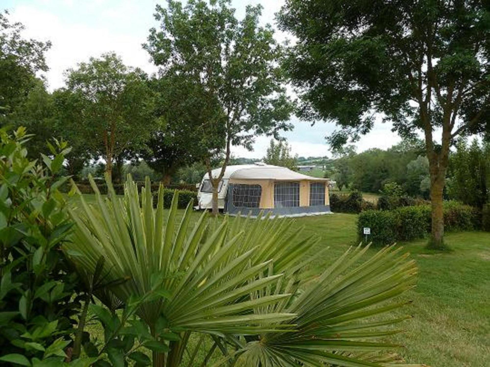 Camping le Frêche à l'Âne Pléboulle Exterior foto
